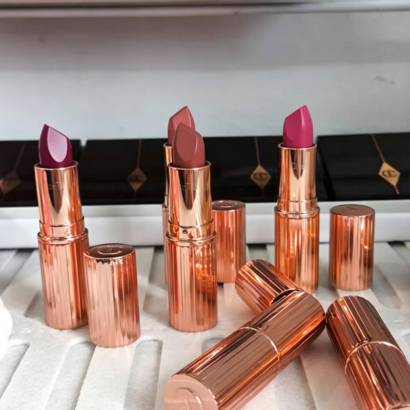 Conjunto de Maquiagem de Luxo  - Luxury Brands With Skincare avaliação e preço